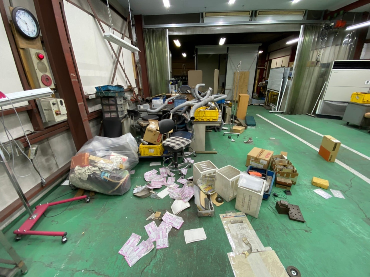 横浜市の工場が倒産による不用品回収